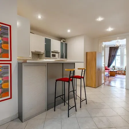 Superior Old Town 2bdr In Centre Apartamento
