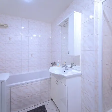 Apartamento Superior Old Town 2bdr In Centre Praga