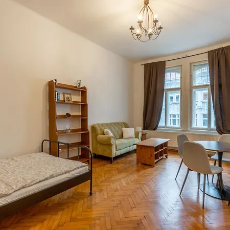 Superior Old Town 2bdr In Centre Praga